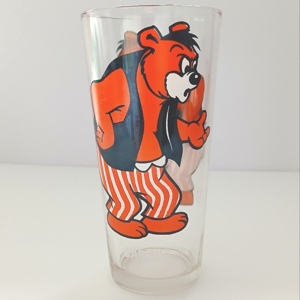 1975 Pepsi Barney glass